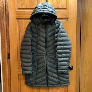 Duluth Trading Company dark pine puffer coat